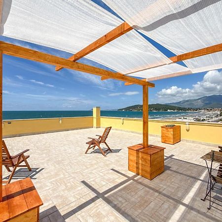 Il Mare In Giardino Apartment Scauri  Ngoại thất bức ảnh