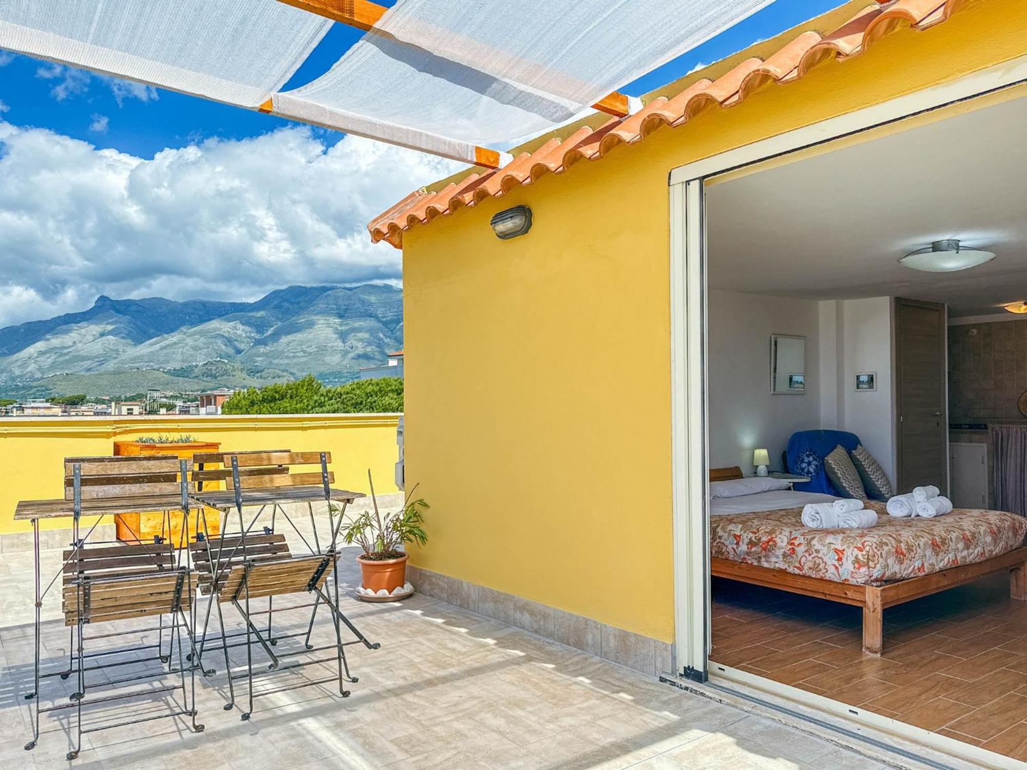 Il Mare In Giardino Apartment Scauri  Ngoại thất bức ảnh