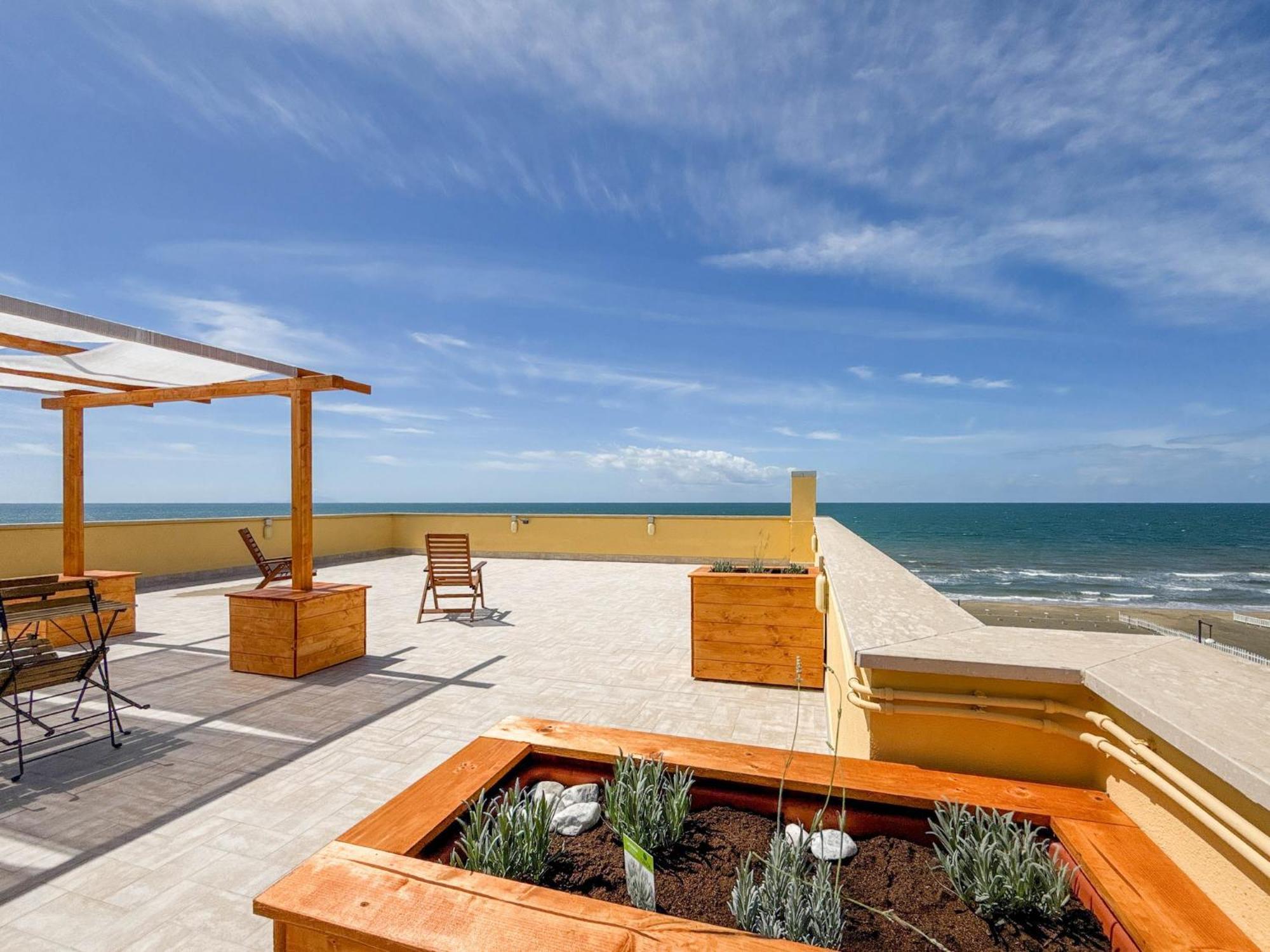 Il Mare In Giardino Apartment Scauri  Ngoại thất bức ảnh