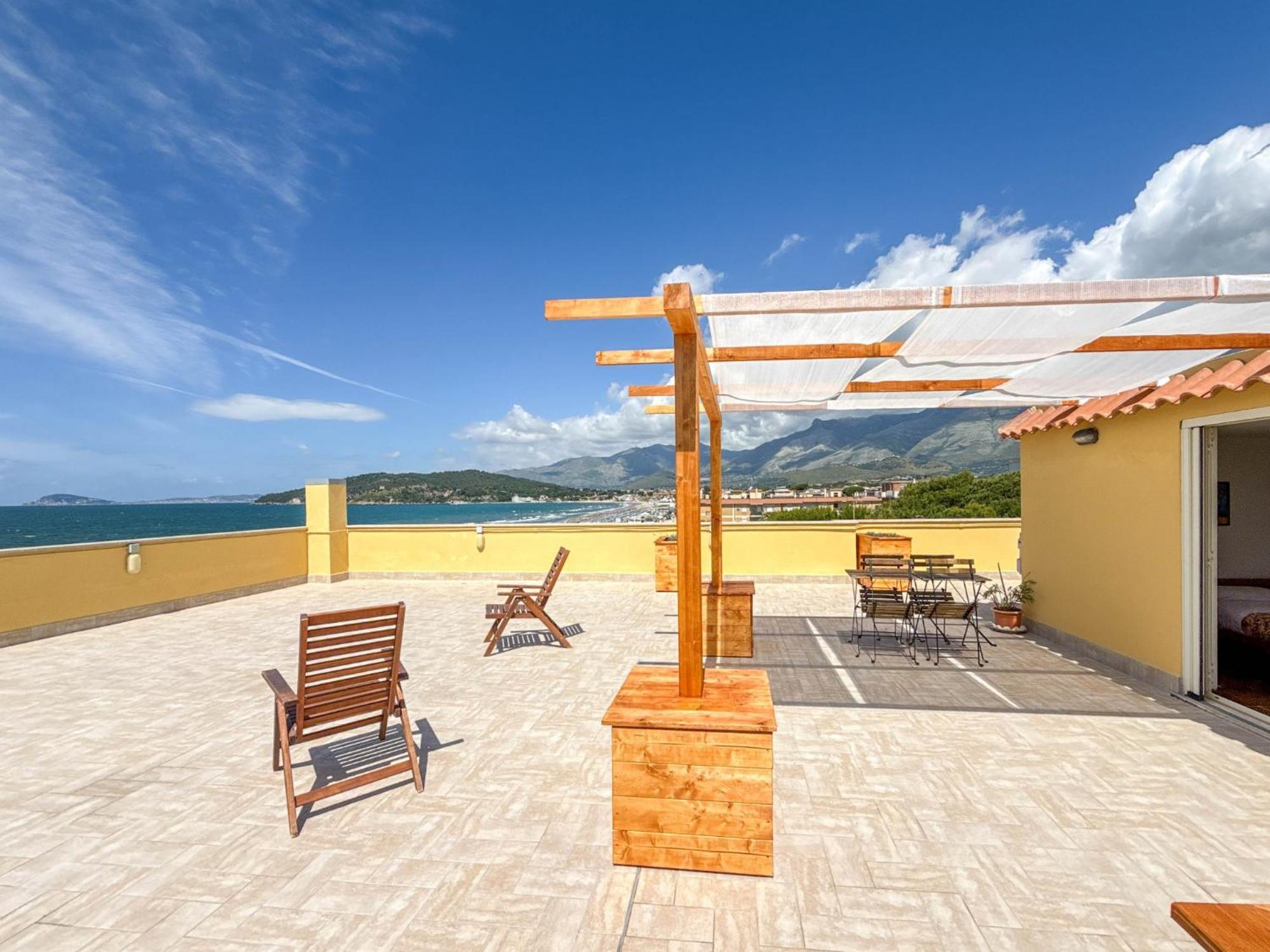 Il Mare In Giardino Apartment Scauri  Ngoại thất bức ảnh