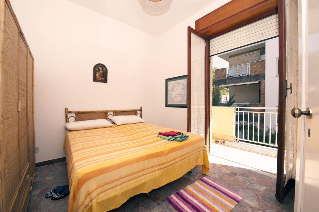 Il Mare In Giardino Apartment Scauri  Ngoại thất bức ảnh