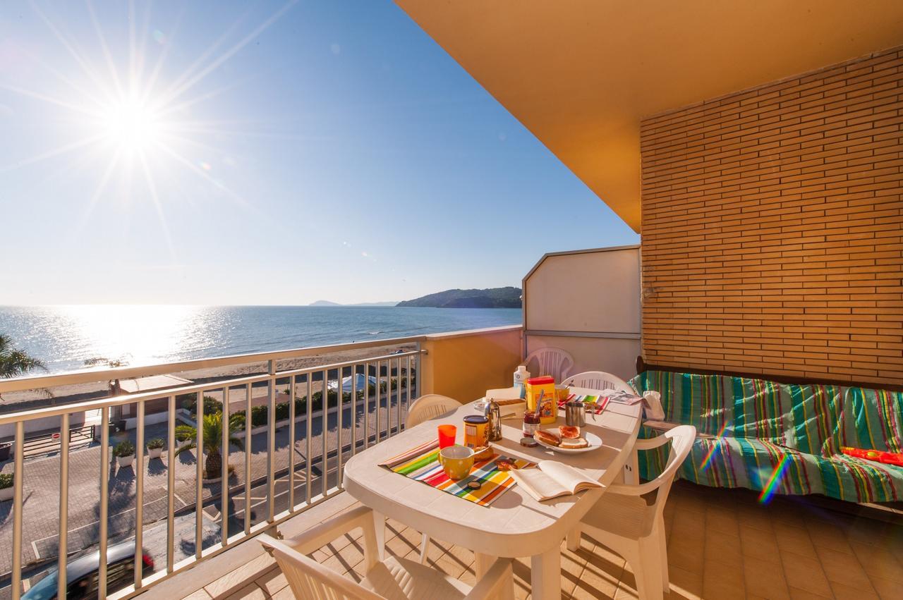 Il Mare In Giardino Apartment Scauri  Ngoại thất bức ảnh